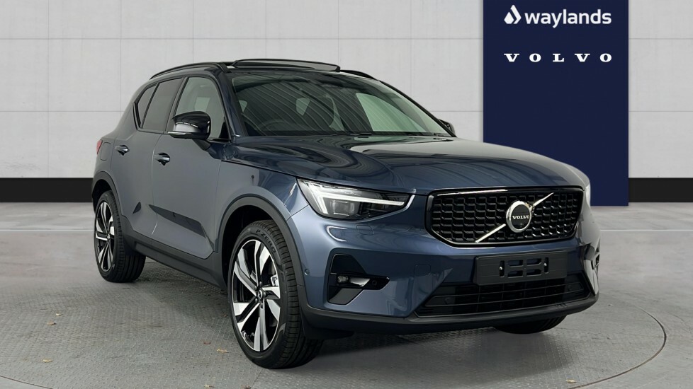 Volvo XC40 2.0 B4p Ultra Dark Blue