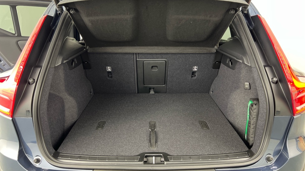 Volvo XC40 2.0 B3p Plus Black Edition Black #13