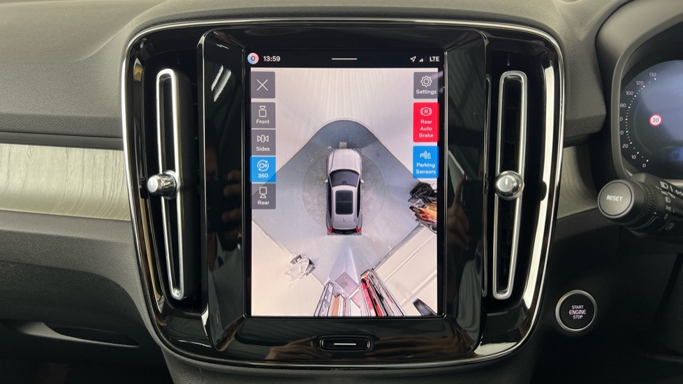 Volvo XC40 2.0 B3p Plus Black Edition Black #17