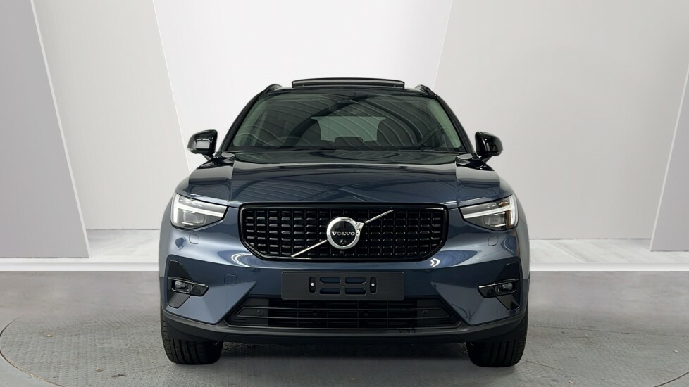 Volvo XC40 2.0 B3p Plus Black Edition Black #8