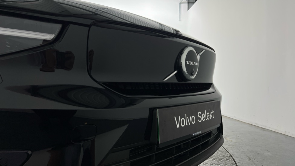 Volvo EX40 Black Edition Ultra, Twin Motor Performance, Elect Black #46