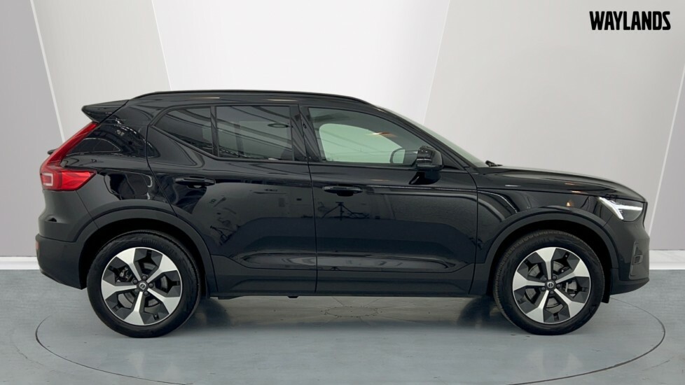 Volvo XC40 Ultimate, B4 Mild Hybrid, Dark Black #3