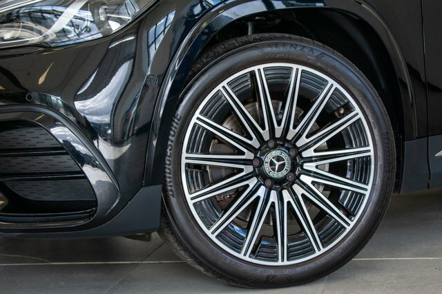 Mercedes-Benz GLA Class Amg Line Black #16