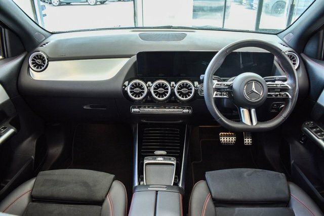 Mercedes-Benz GLA Class Amg Line Black #11