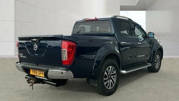 Nissan Navara 2.3 Dci Tekna Pickup Double Cab Blue #3