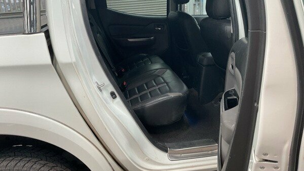 Mitsubishi L200 L200 Warrior Double Cab Di-d Grey #8