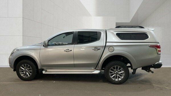 Mitsubishi L200 2.4 Di-d Dc Barbarian Pickup Double Cab Silver #5