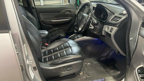 Mitsubishi L200 Double Cab Di-d 178 Barbarian 4Wd Blue #7