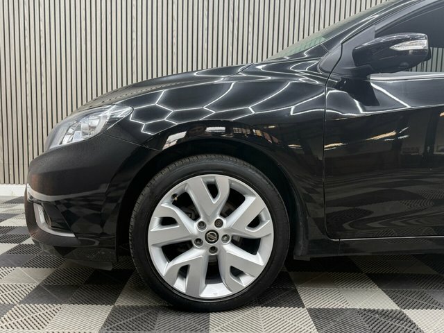 Nissan Pulsar 1.2 Dig-t Tekna Xtronic Silver #21