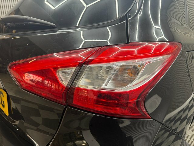Nissan Pulsar 1.2 Dig-t Tekna Xtronic Silver #29