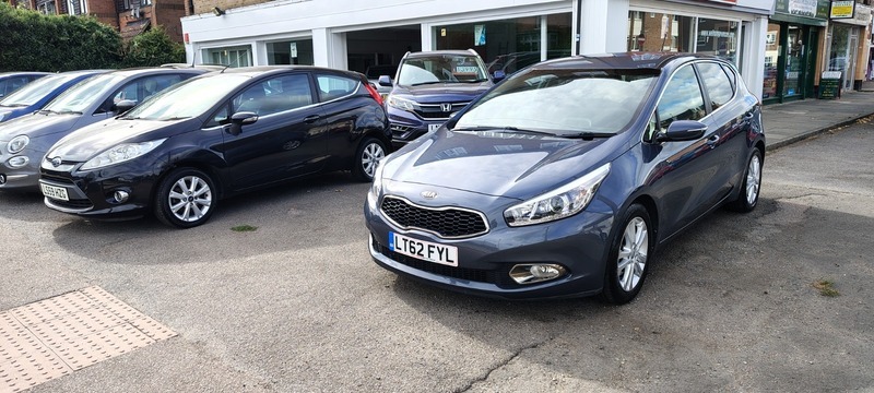 Kia Ceed 3 Blue #6