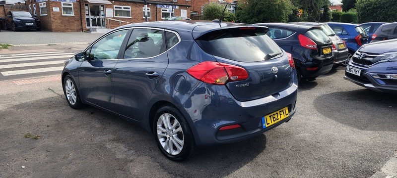 Kia Ceed 1.6 Crdi 3 Hatchback Blue #8