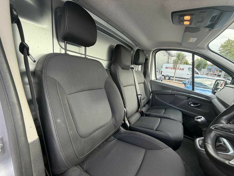 Nissan Primastar 2.0 Dci 130Ps H1 Tekna Van Grey #3