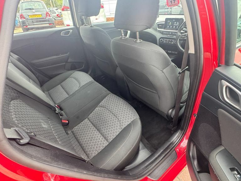 Kia Ceed 1.0T Gdi Isg 3 White #18