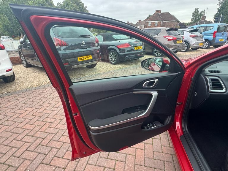 Kia Ceed 1.0T Gdi Isg 3 White #12