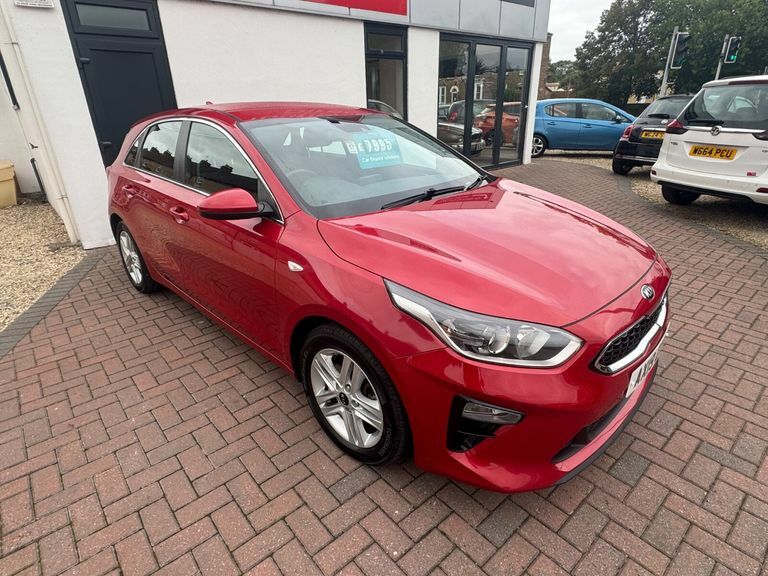Kia Ceed 1.0T Gdi Isg 3 White #9