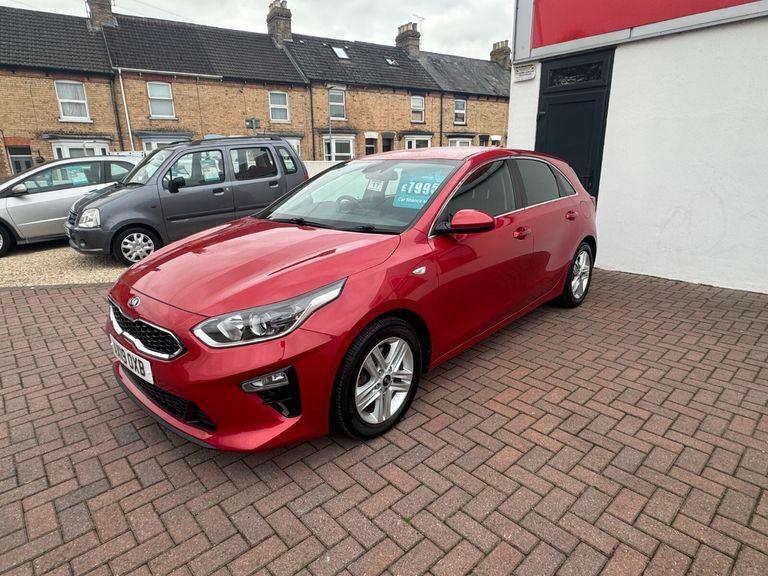 Kia Ceed 1.6 Crdi Isg 2 Red #3
