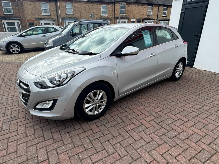 Hyundai I30 1.6 Crdi Blue Drive Se Silver #3