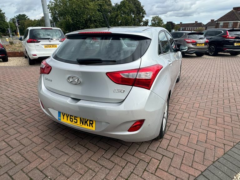 Hyundai I30 1.6 Crdi Blue Drive Se Silver #6