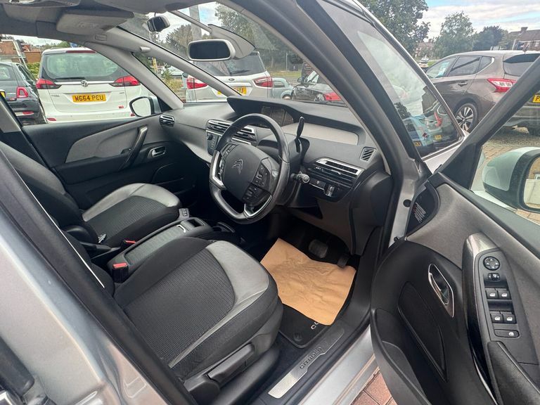 Citroen C4 Picasso C4 Picasso Vtr E-hdi Black #24