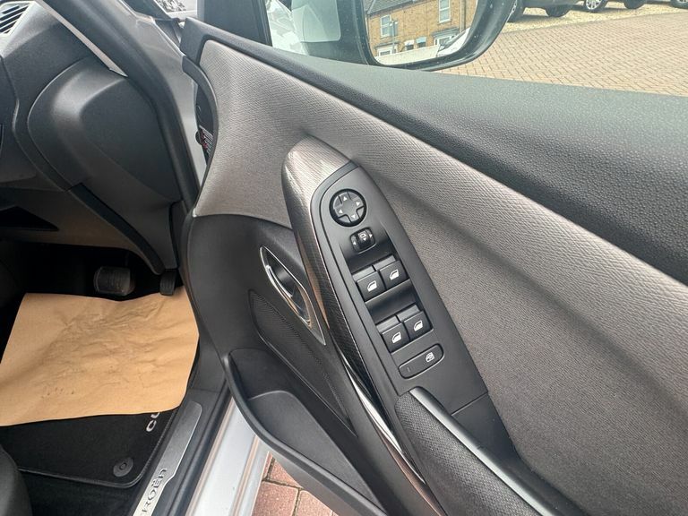 Citroen C4 Picasso C4 Picasso Vtr E-hdi Black #25