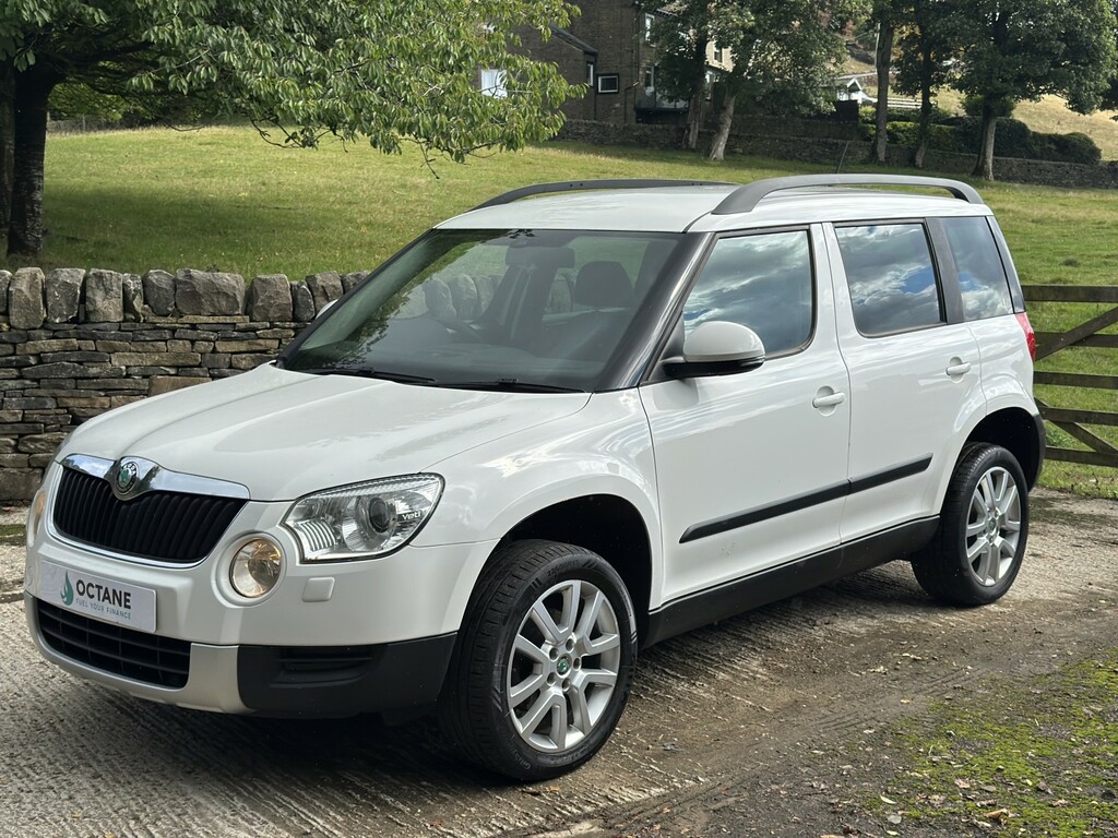 Skoda Yeti 2.0 Tdi Elegance 2013 FP63OJA White #4