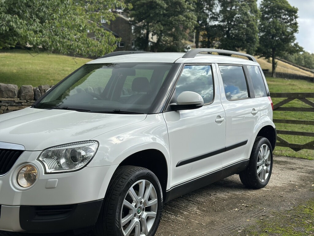 Skoda Yeti 2.0 Tdi Elegance 2013 FP63OJA White #5