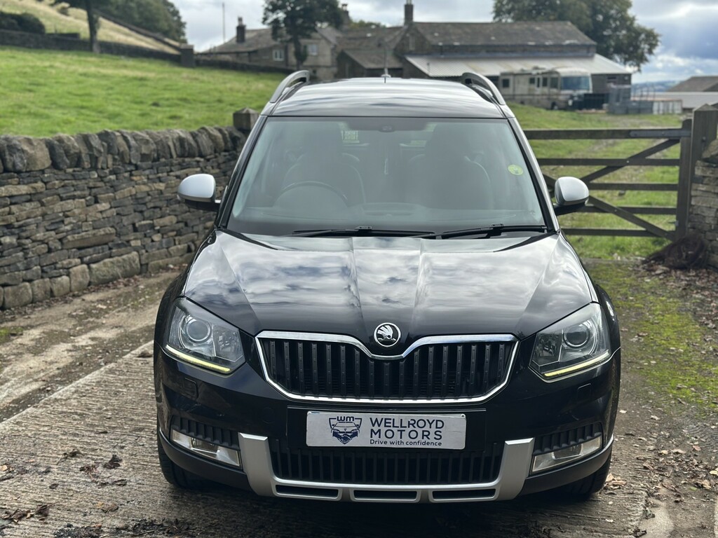 Skoda Yeti 2.0 Tdi Elegance Black #3