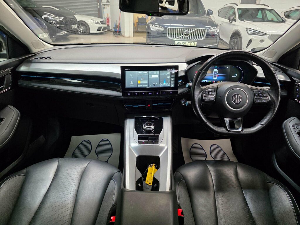 MG MG5 61.1Kwh Trophy Long Range Black #3