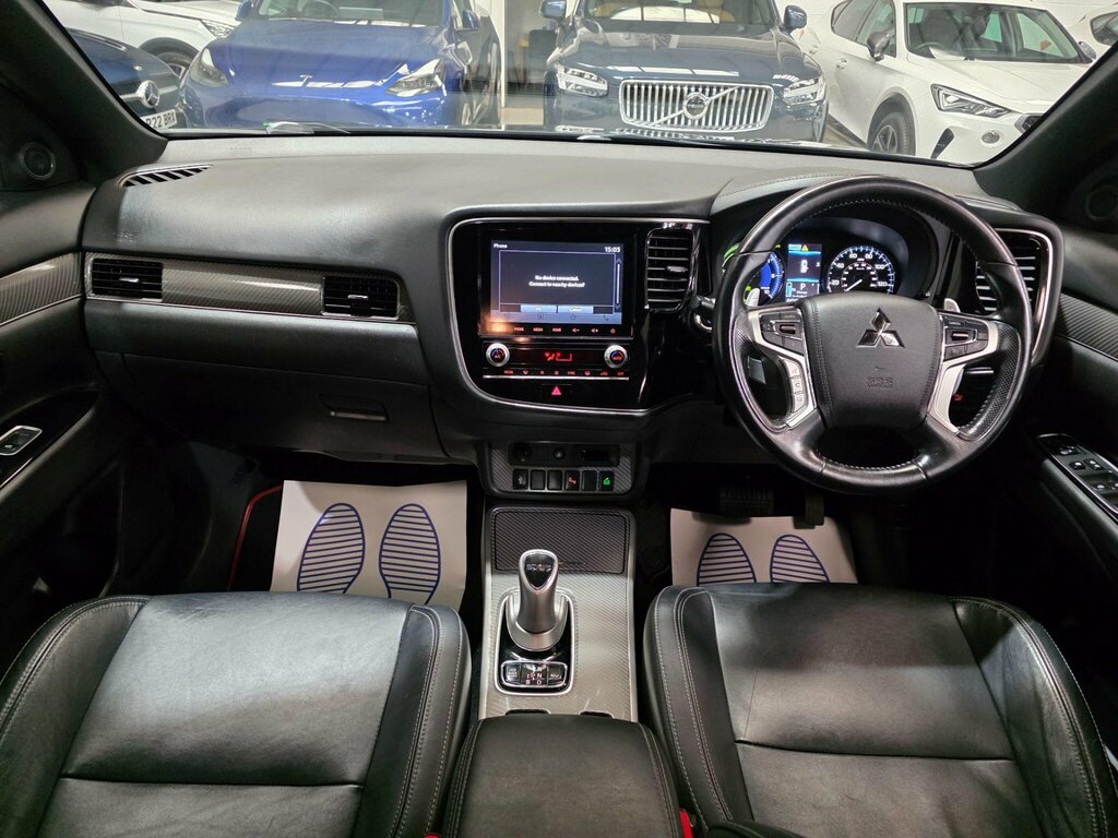 Mitsubishi Outlander 2.4H Twinmotor 13.8Kwh Dynamic Cvt 4Wd Euro 6 Ss Black #4