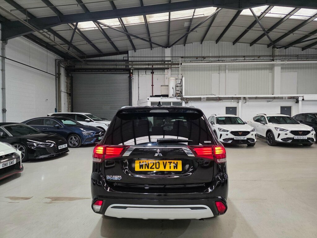 Mitsubishi Outlander 2.4H Twinmotor 13.8Kwh Dynamic Cvt 4Wd Euro 6 Ss Black #3