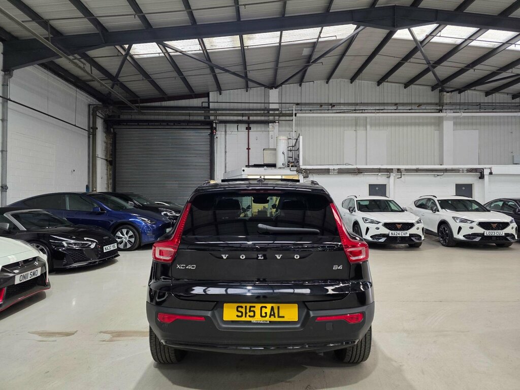 Volvo XC40 2.0 B4 Mhev Ultimate Dct Euro 6 Ss Black #4