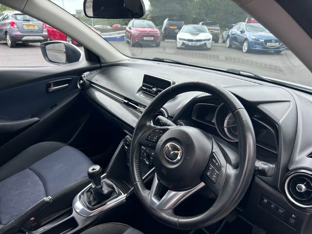 Mazda 2 1.5 Sport Nav  #8