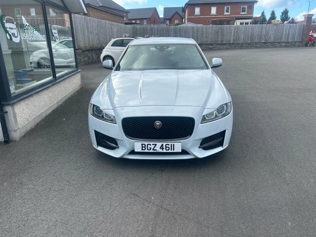 Jaguar XF 2.0D R-sport Saloon Euro 6 Ss White #2