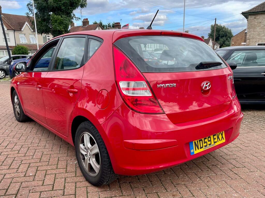 Hyundai I30 1.4 Comfort Euro 4 Red #4