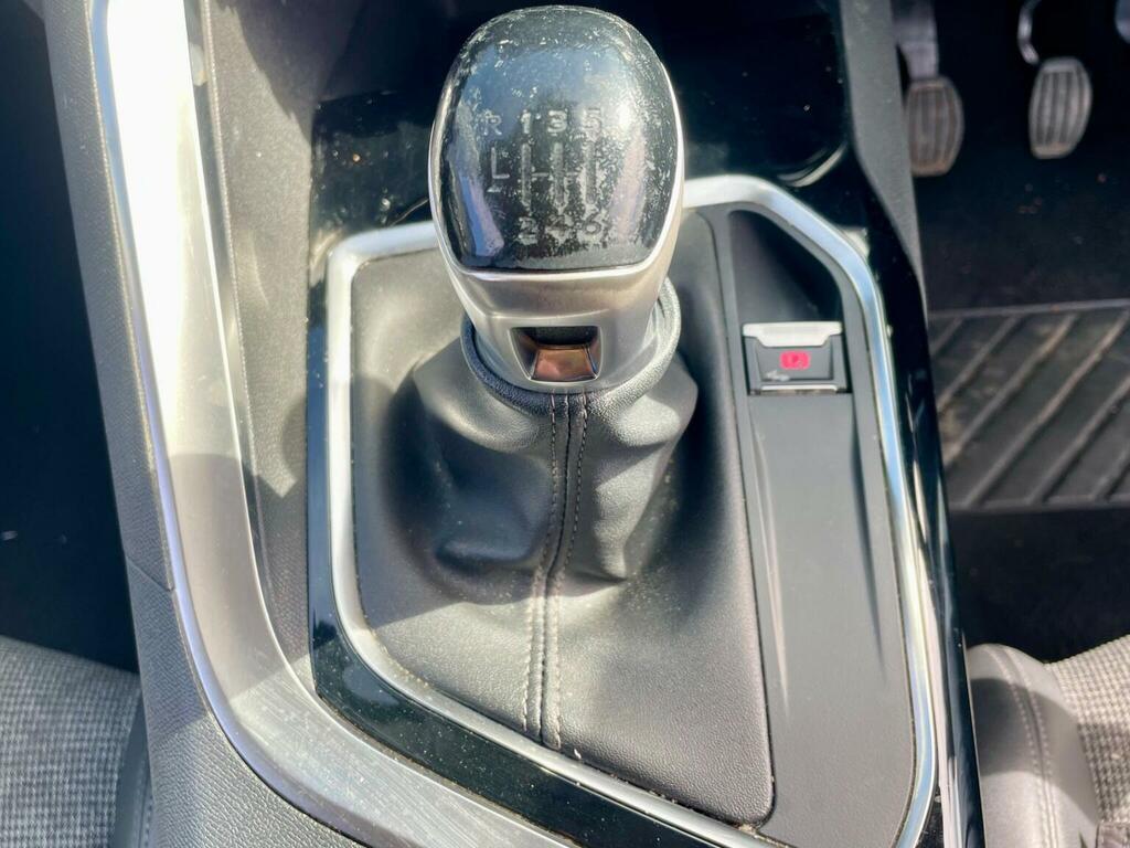 Peugeot 3008 1.2 Puretech Allure Euro 6 Ss Grey #6