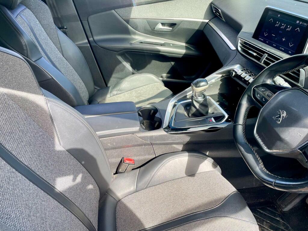 Peugeot 3008 1.2 Puretech Allure Euro 6 Ss Grey #3