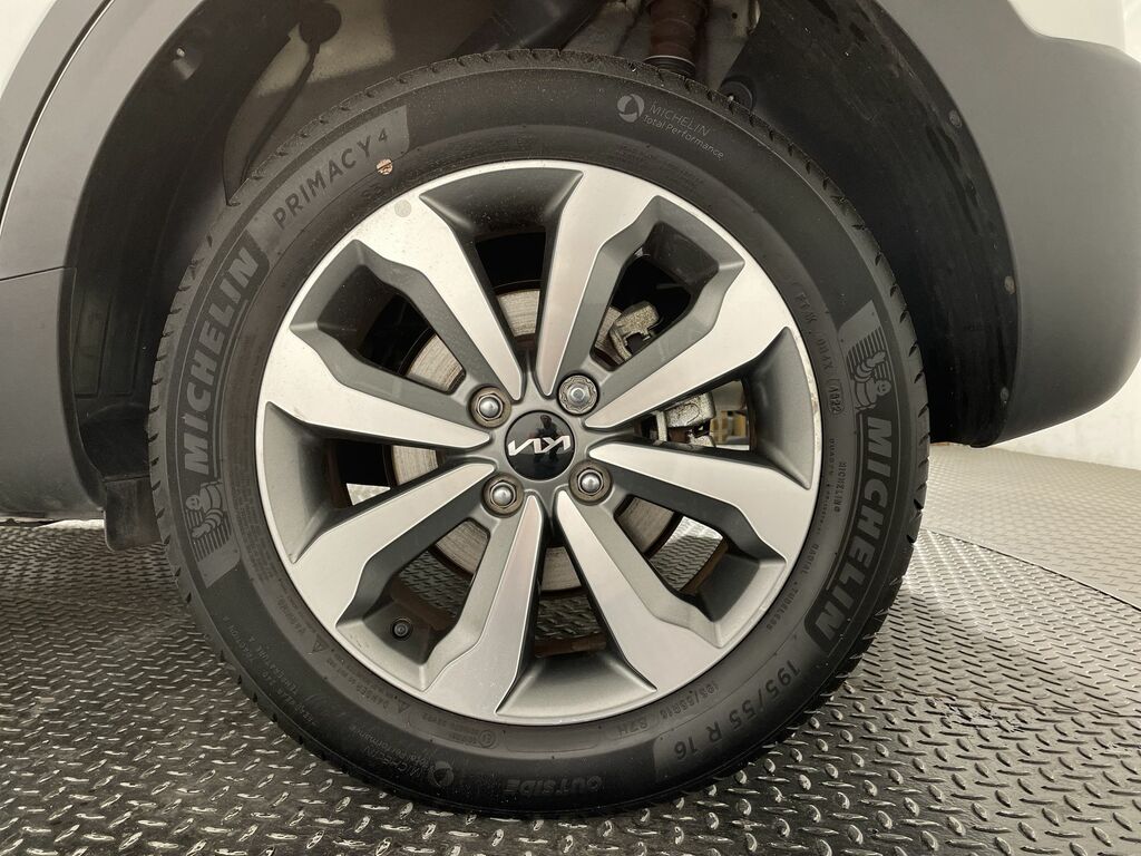 Kia Stonic 1.0T Gdi 99 2 Dct White #5
