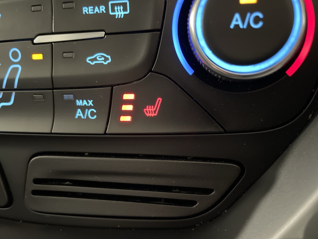 Ford C-Max 1.0 Ecoboost 125 Titanium Navigation With Rear Black #26