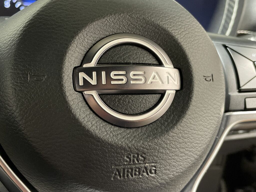 Nissan Juke Tekna Red #38