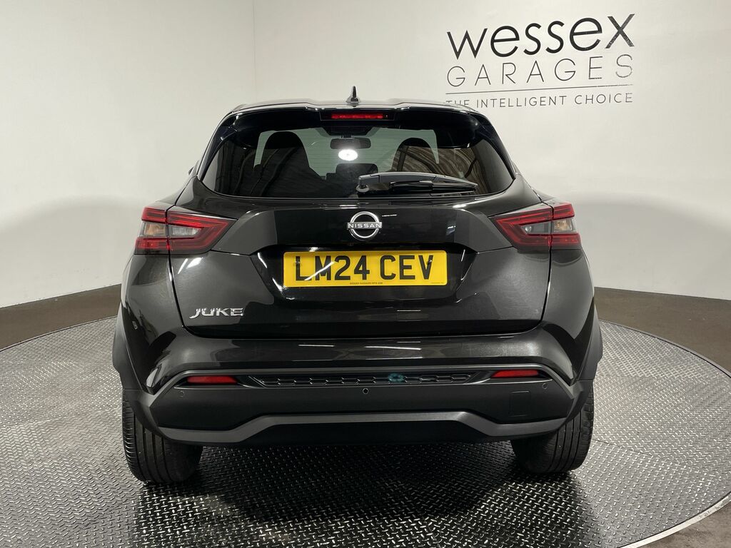 Nissan Juke Tekna Red #11