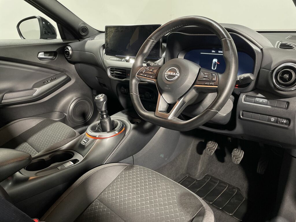 Nissan Juke Tekna Blue #18