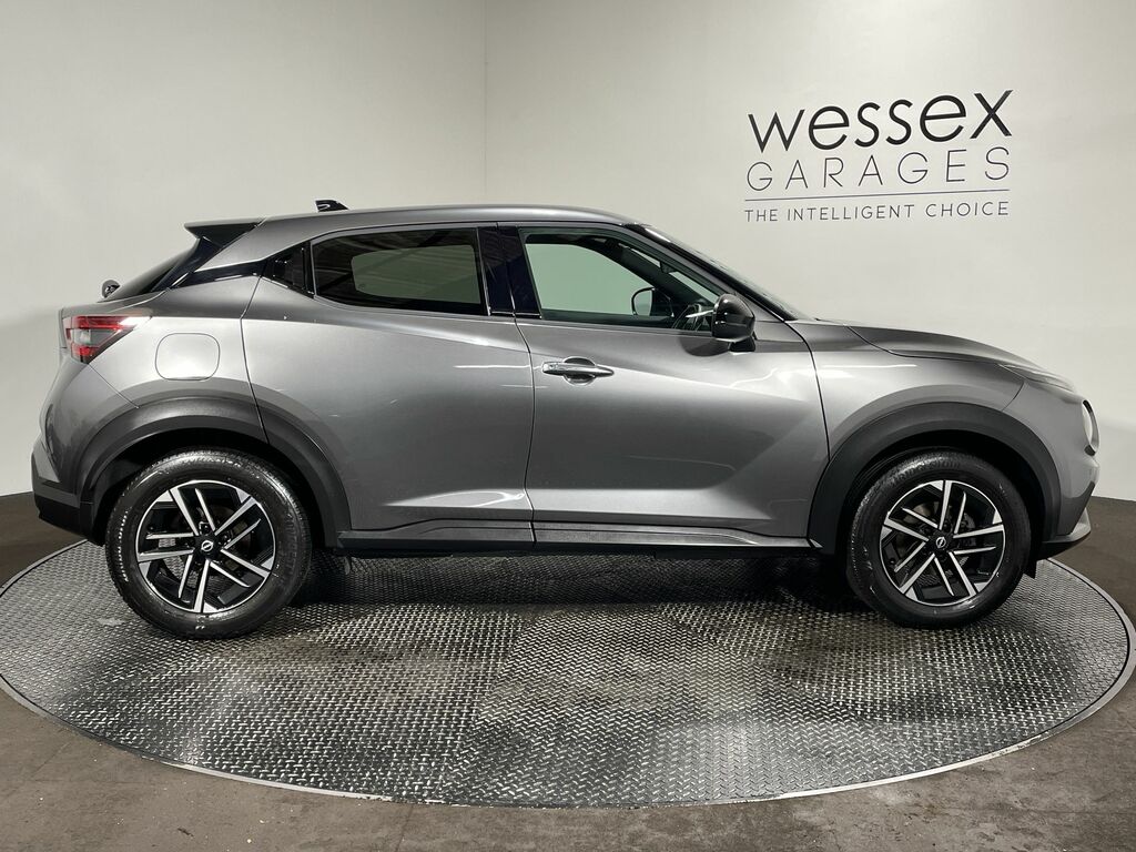 Nissan Juke Tekna Blue #17