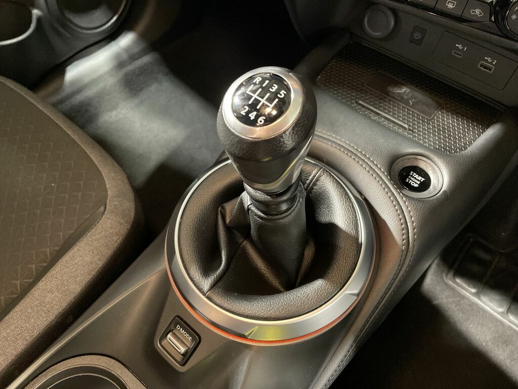 Nissan Juke Tekna Blue #33