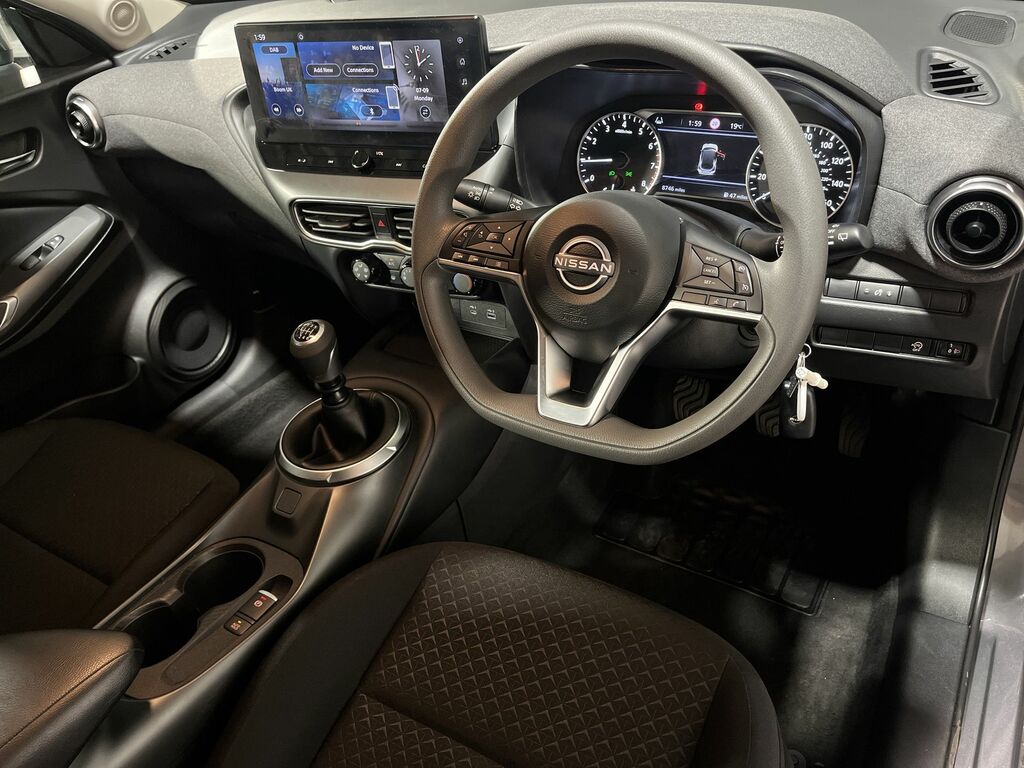 Nissan Juke N-connecta Black #35