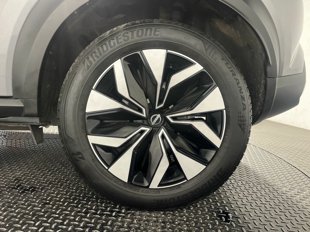 Nissan Juke N-connecta Black #16
