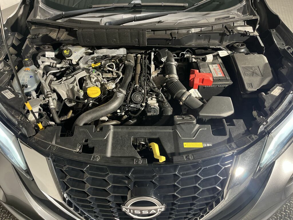 Nissan Juke N-connecta Black #44