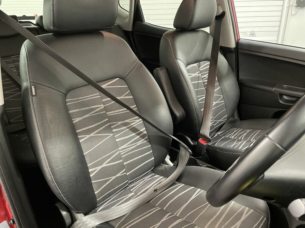 Kia Venga 1.6 3 Euro 6 Red #40
