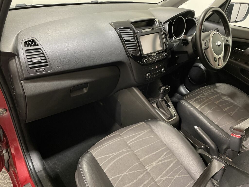 Kia Venga 1.6 3 Euro 6 Red #23