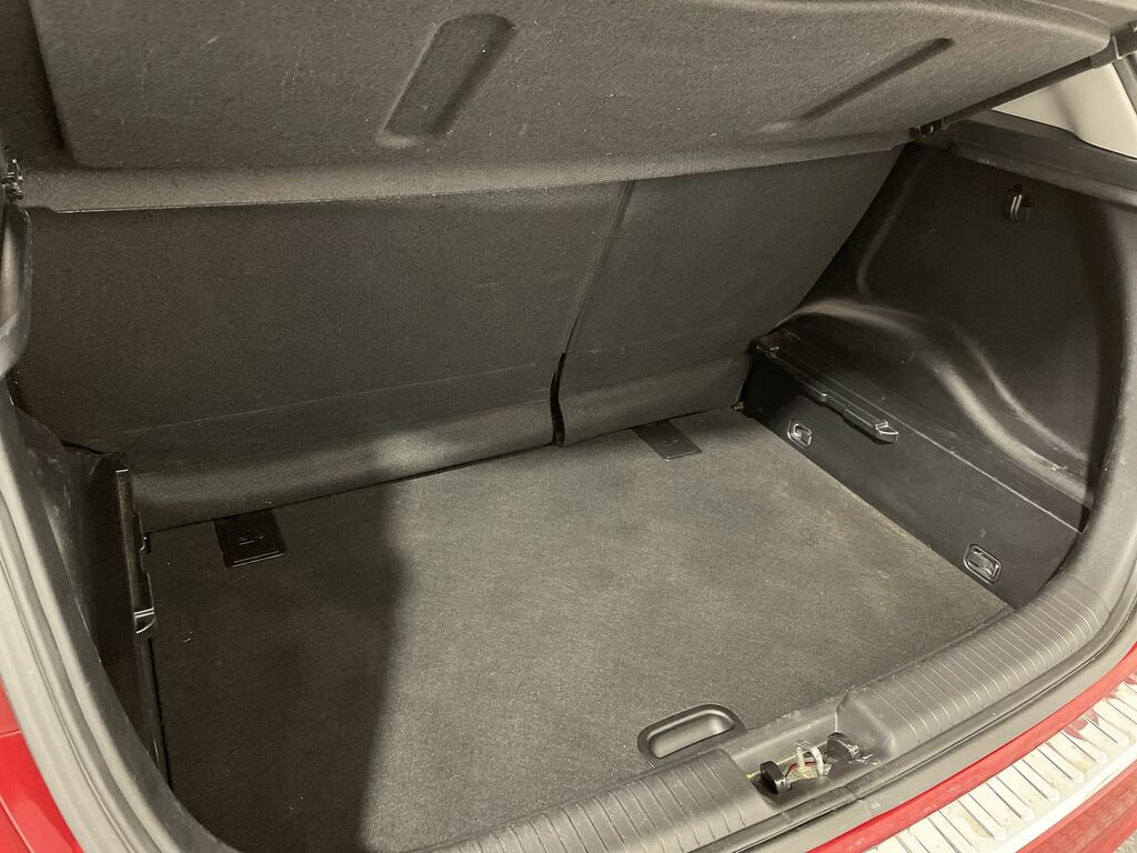 Kia Venga 1.6 3 Euro 6 Red #21